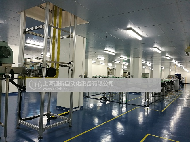 83夾持柔性鏈輸送機(jī) 83夾持柔性鏈輸送機(jī)