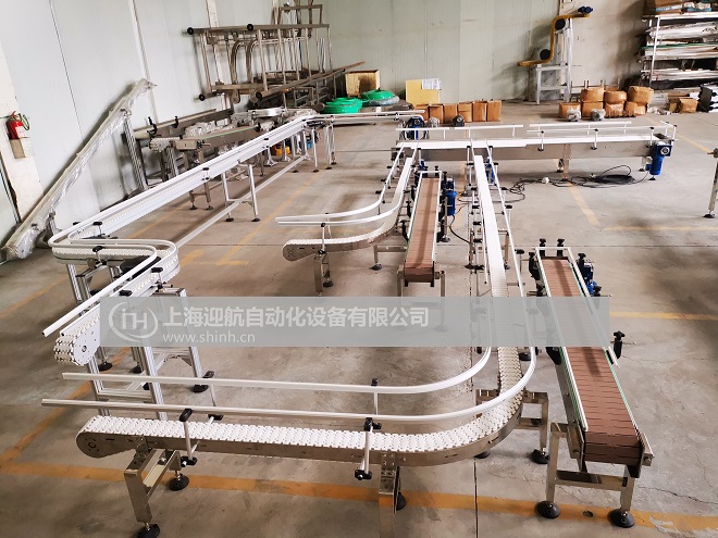 103不銹鋼柔性鏈輸送機(jī) 103不銹鋼柔性鏈輸送機(jī)