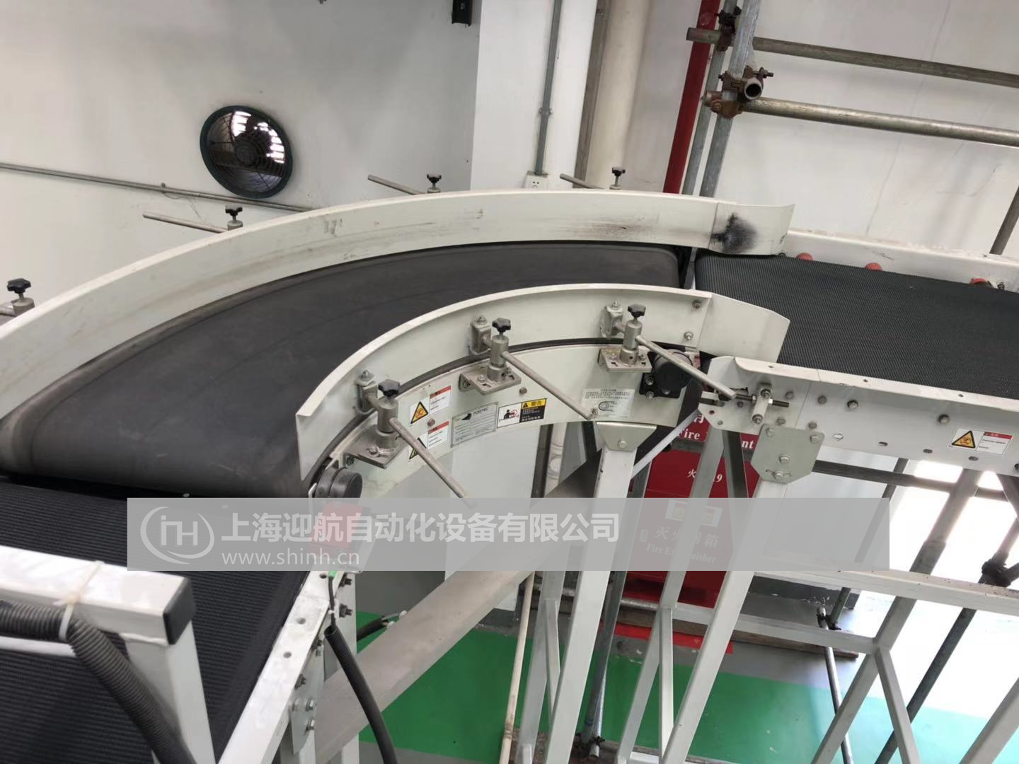 皮帶轉(zhuǎn)彎輸送機(jī)