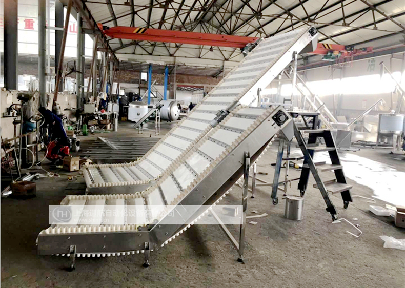 爬坡輸送機(jī)